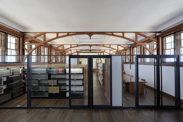 西翼部　閲覧室・研修室