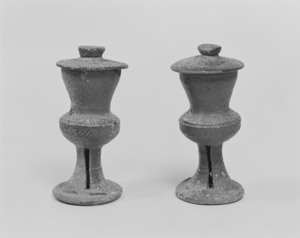 蓋付有脚長頸小坩（奈良県珠城山古墳出土）_1