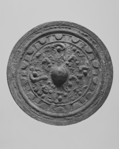 鏡（鳥獣背）（出土地不明）_2