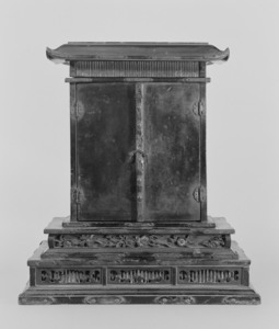 Miniature Reliquary Shrine with Hidden Jewel_5