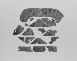 鉄三角板革綴短甲（奈良県五條猫塚古墳出土）_13