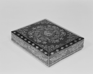 金銀平脱皮箱（正倉院宝物模造）_11