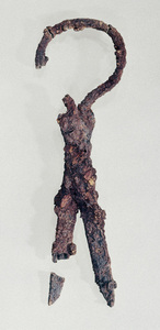 鉄鋏（奈良県珠城山古墳出土）_2