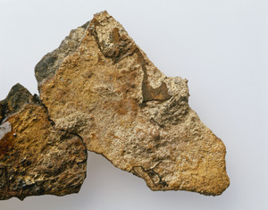 鉄三角板革綴短甲（奈良県五條猫塚古墳出土）_9