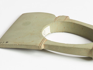 Hoe-shaped stone bracelet (Objects from Hokuwajōnan tumulus, Excavated from Northern Nara or Southern Kyoto)_4