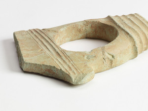 鍬形石（北和城南古墳出土）_4