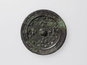 画文帯神獣鏡（奈良県天神山古墳出土）