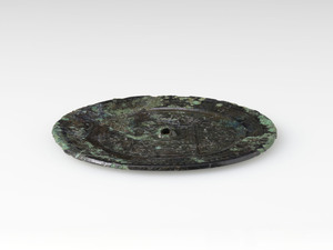 波文縁方格規矩鏡（奈良県天神山古墳出土）_2