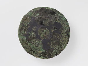 流雲文縁方格規矩鏡（奈良県天神山古墳出土）_1