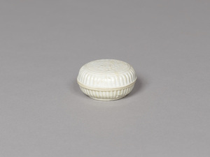 Bowl with cover (Excavated presumably from sutra mound at Nagato-Ichinomiya, Yamaguchi)_0