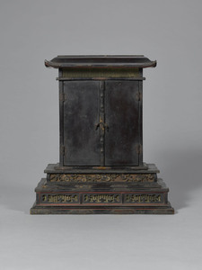 Miniature Reliquary Shrine with Hidden Jewel_0