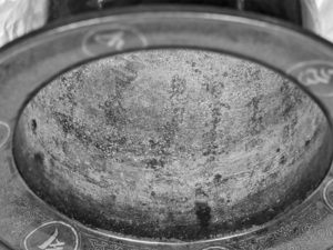 銅製銀象嵌梵字宝相華唐草文香炉_19