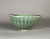 青磁椀（島根県出雲荻杼古墓出土）